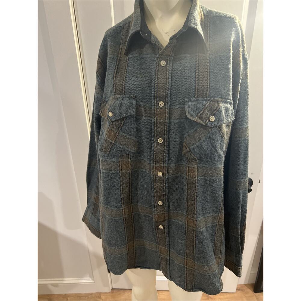 Vintage men’s Country Squire Large Flannel Shirt